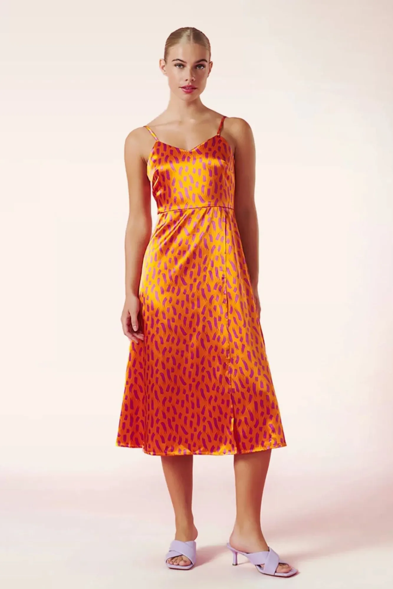 Shop Minueto Bella Midikleid In Orange