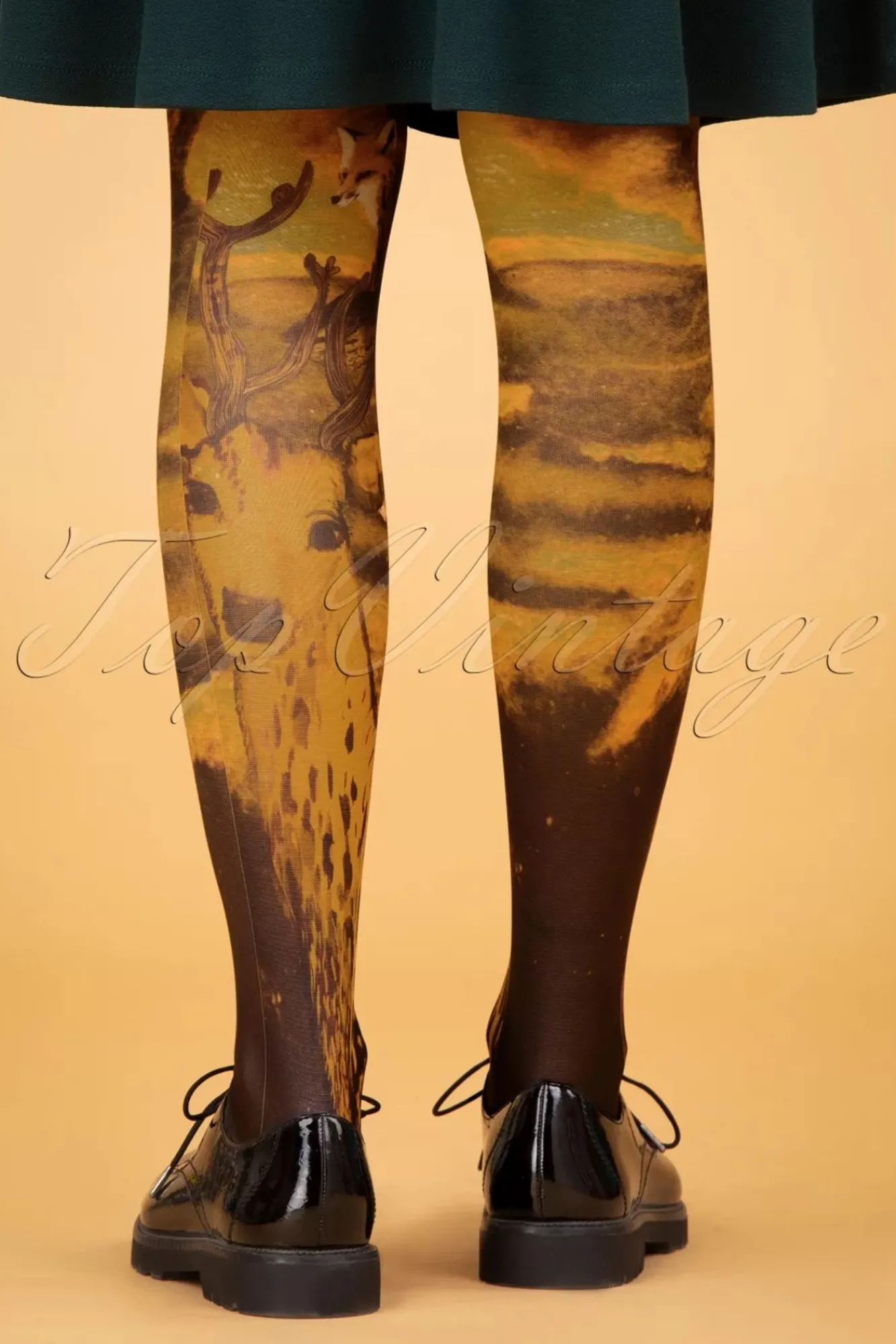 Hot Marie Antoilette Dans Le Bois Strumpfhose