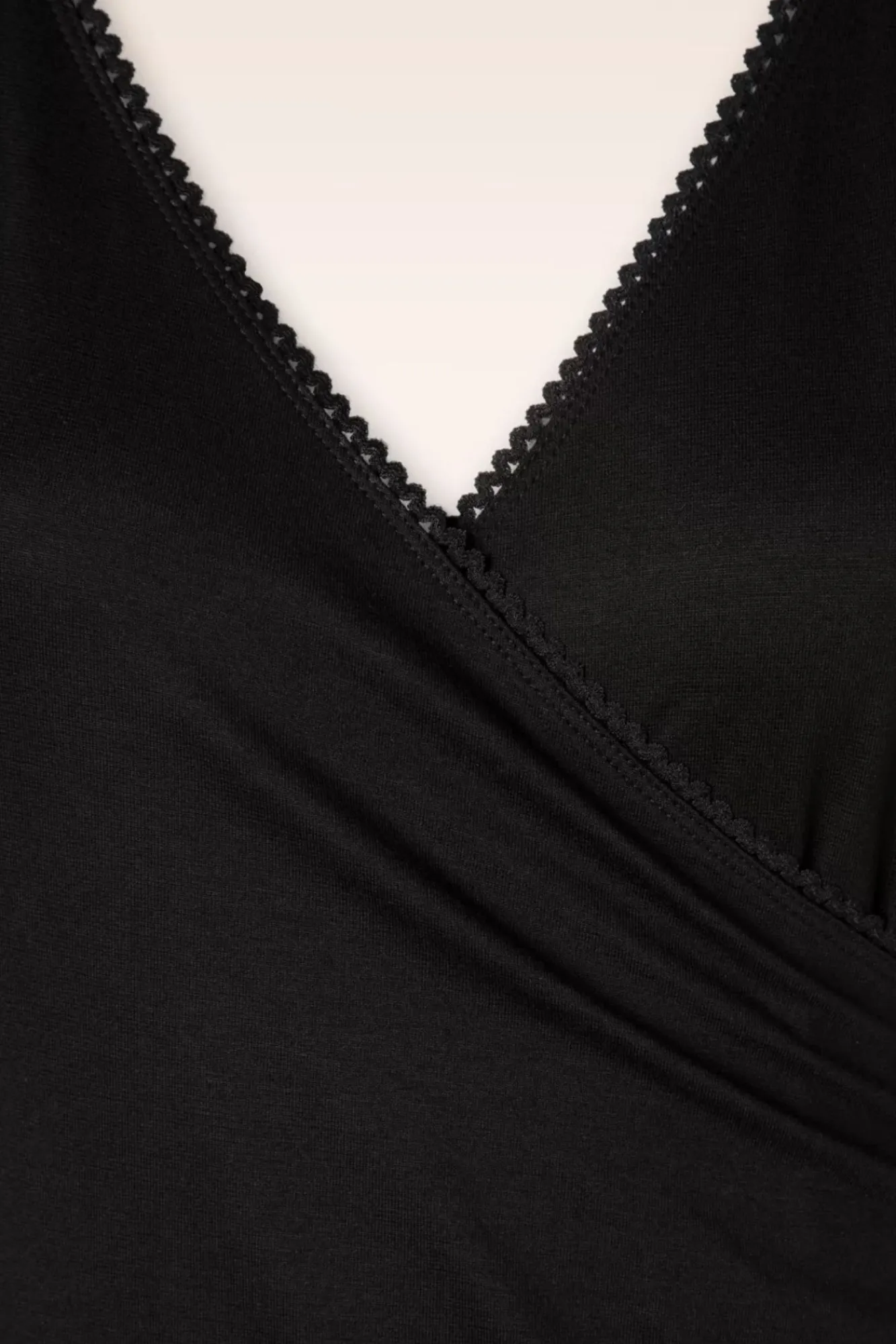 Clearance King Louie Ecovero Klassisches Kreuzkleid In Schwarz