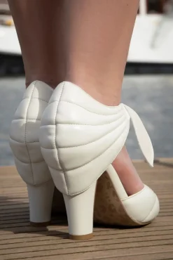 Shop Lola Ramona u2665 Topvintage June Portofino Pumps In Creme