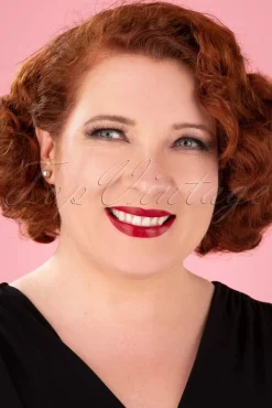 Flash Sale Bu00e9same Cosmetics Klassischer Farb-Lippenstift In Kirschrot