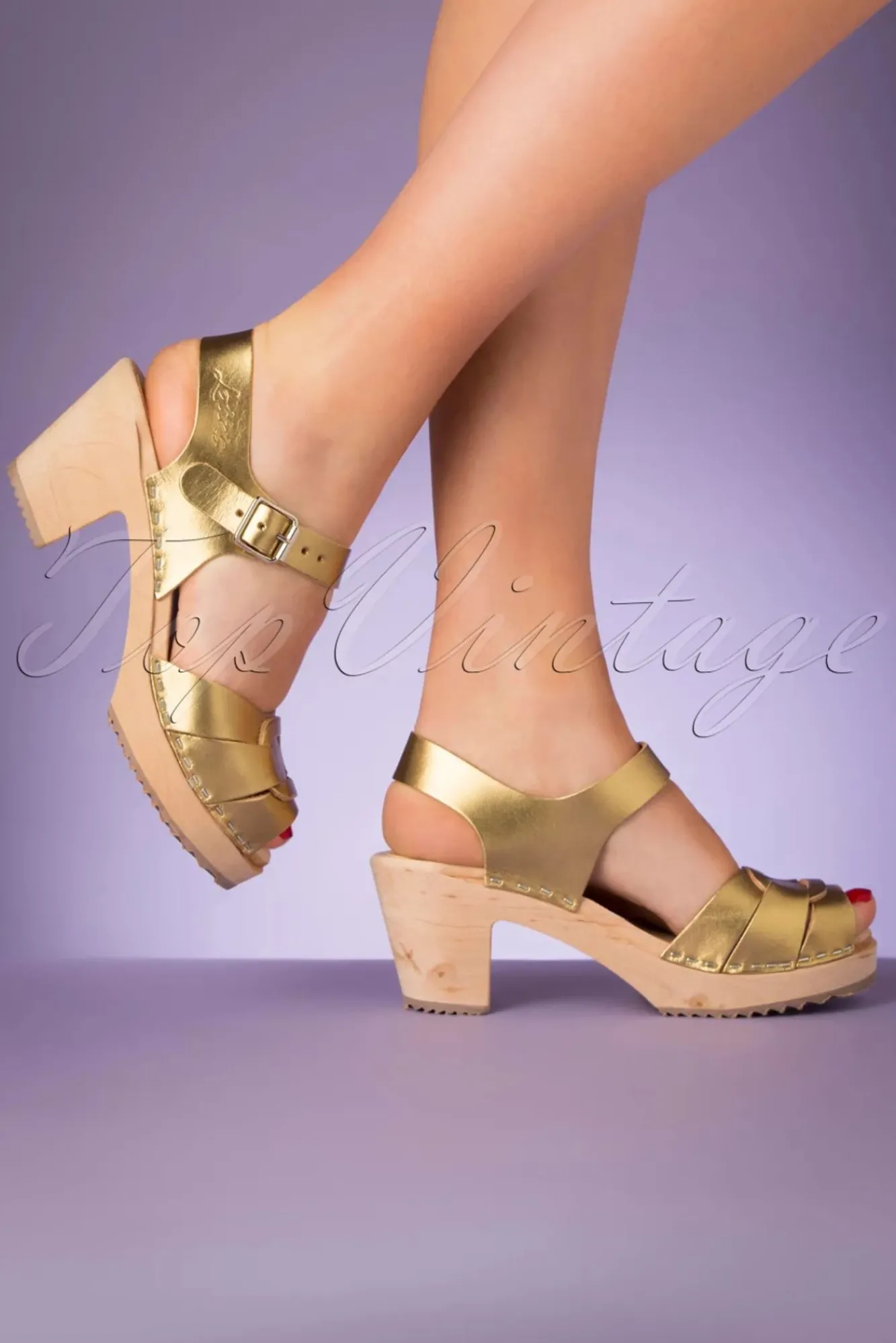 Shop Lotta from Stockholm Loretta Lederclogs In Gold