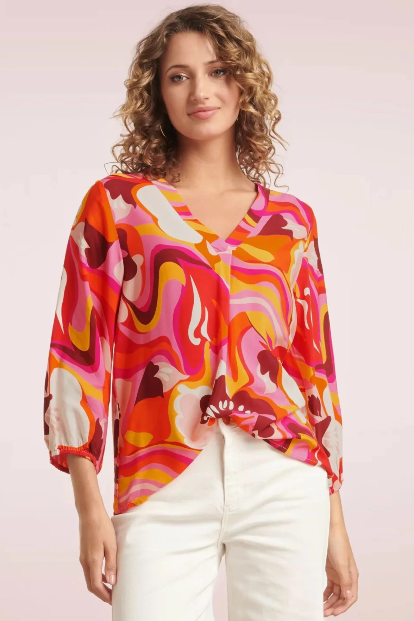 Shop Smashed Lemon Maci Floral Bluse In Rosa