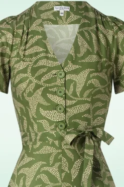 Store Very Cherry Magnolia Celebes Kleid In Grun