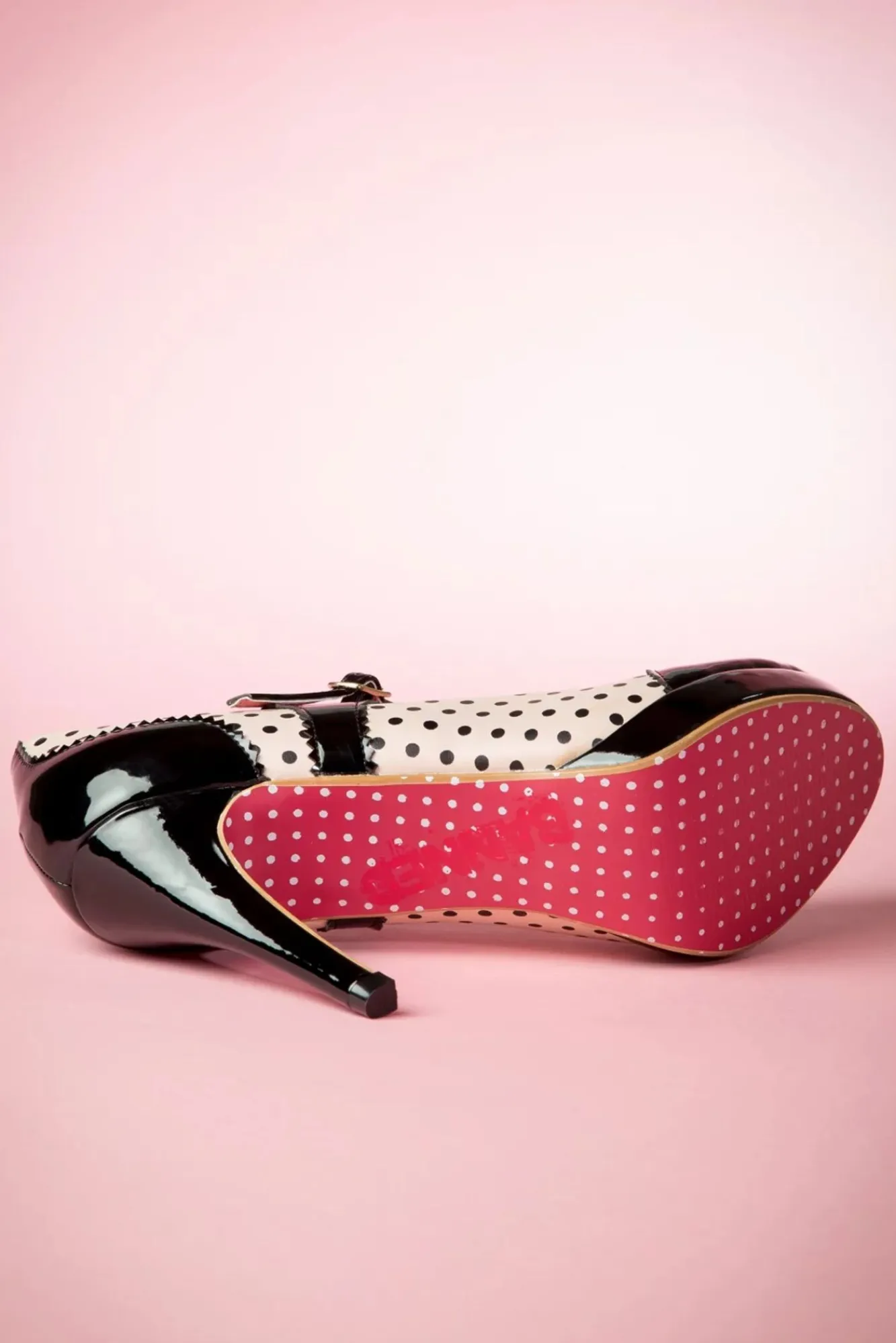 Hot Banned Retro Mary Jane Pumps In Schwarz Und Nude