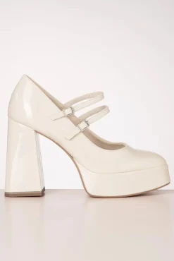 Discount Tamaris Minnie Platform Pumps In Ivory
