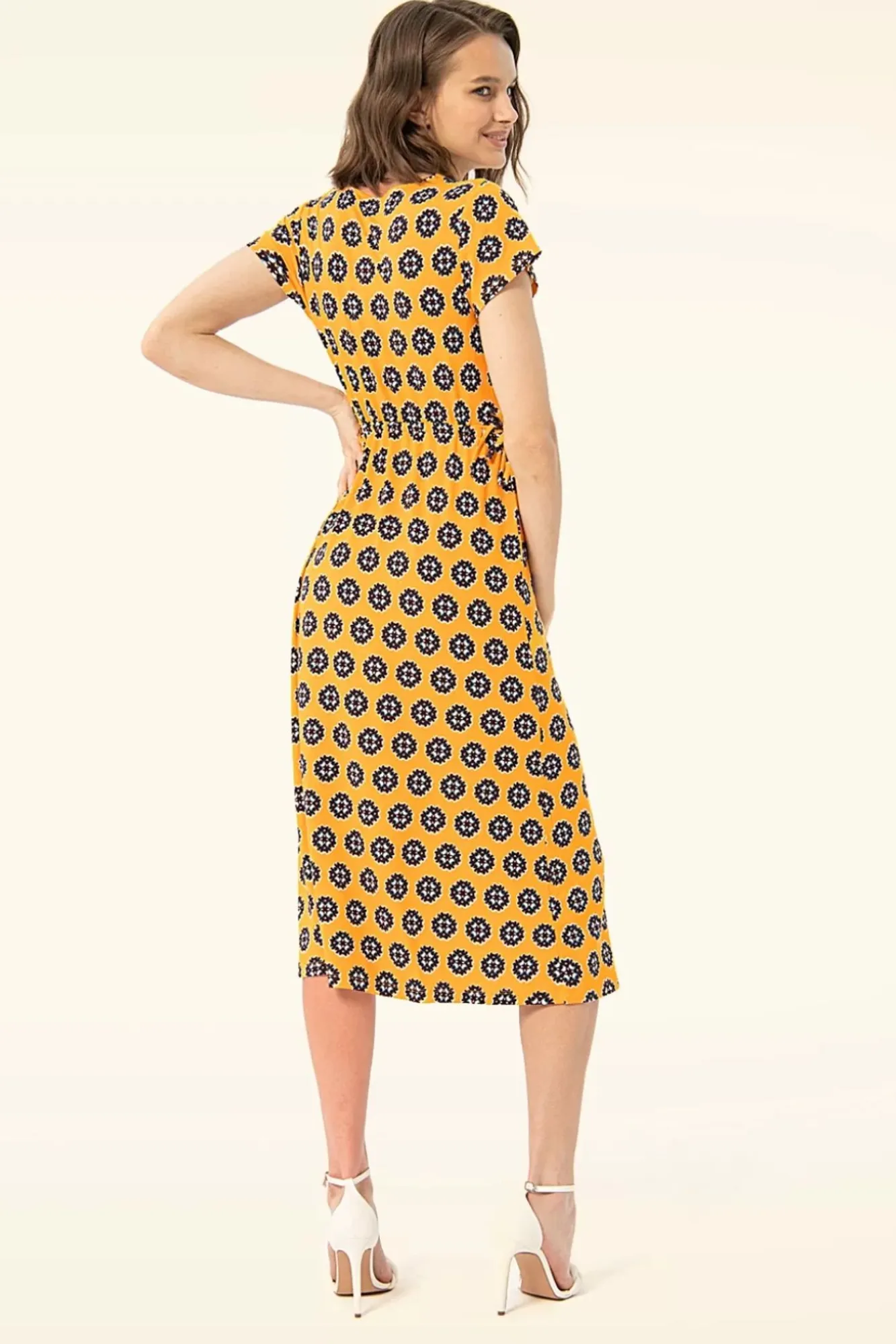 Best Sale Surkana Nylah Kleid In Gelb