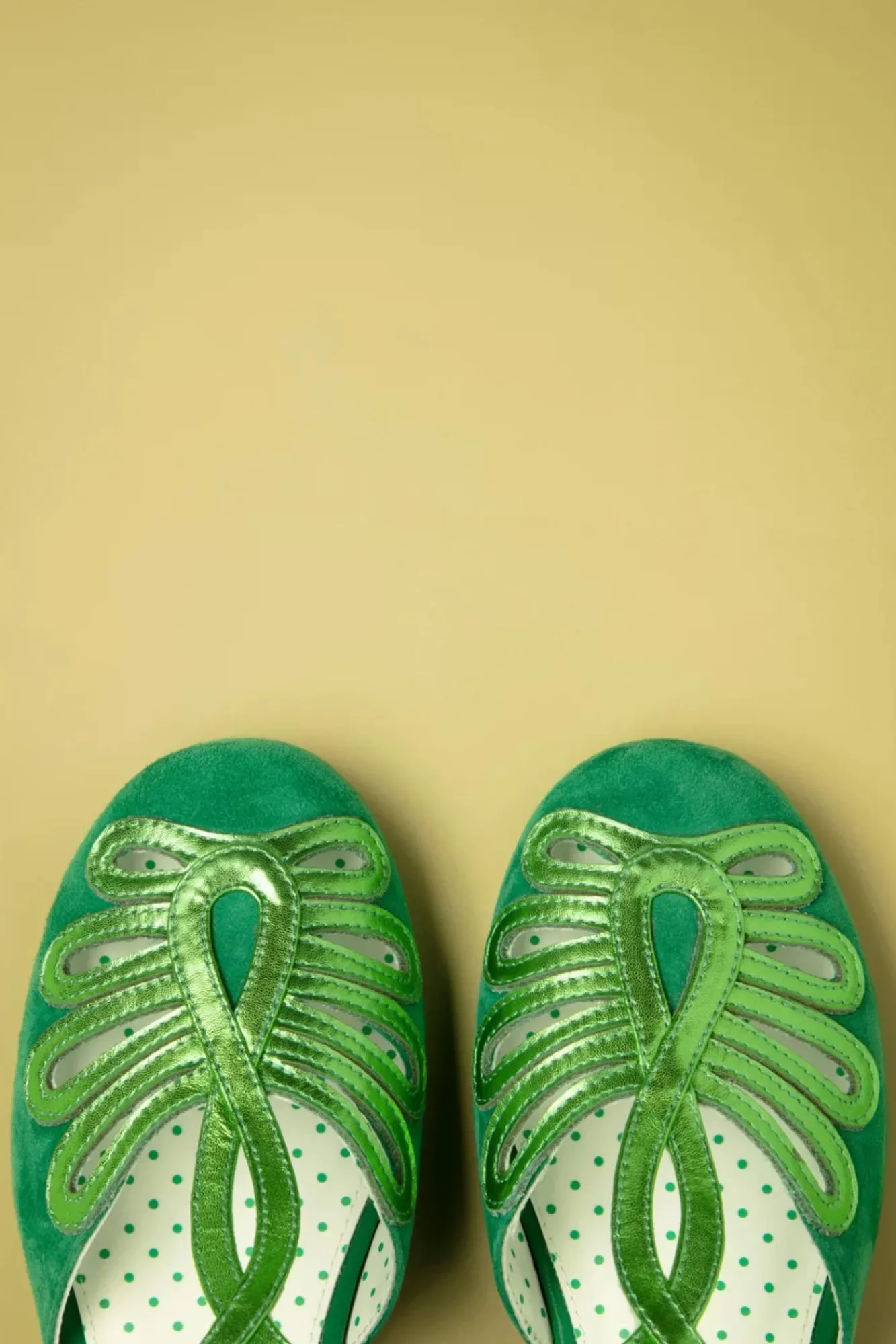 Outlet Lola Ramona Penny Suede Dainty Flats In Grun