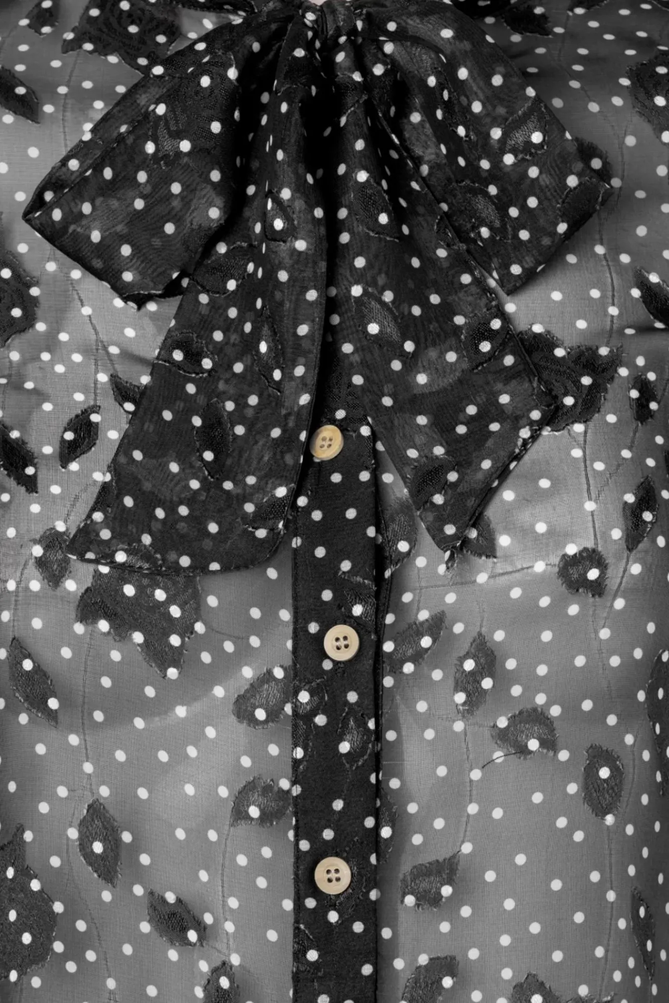 New Banned Retro Rose Pussy Bow Bluse In Schwarz