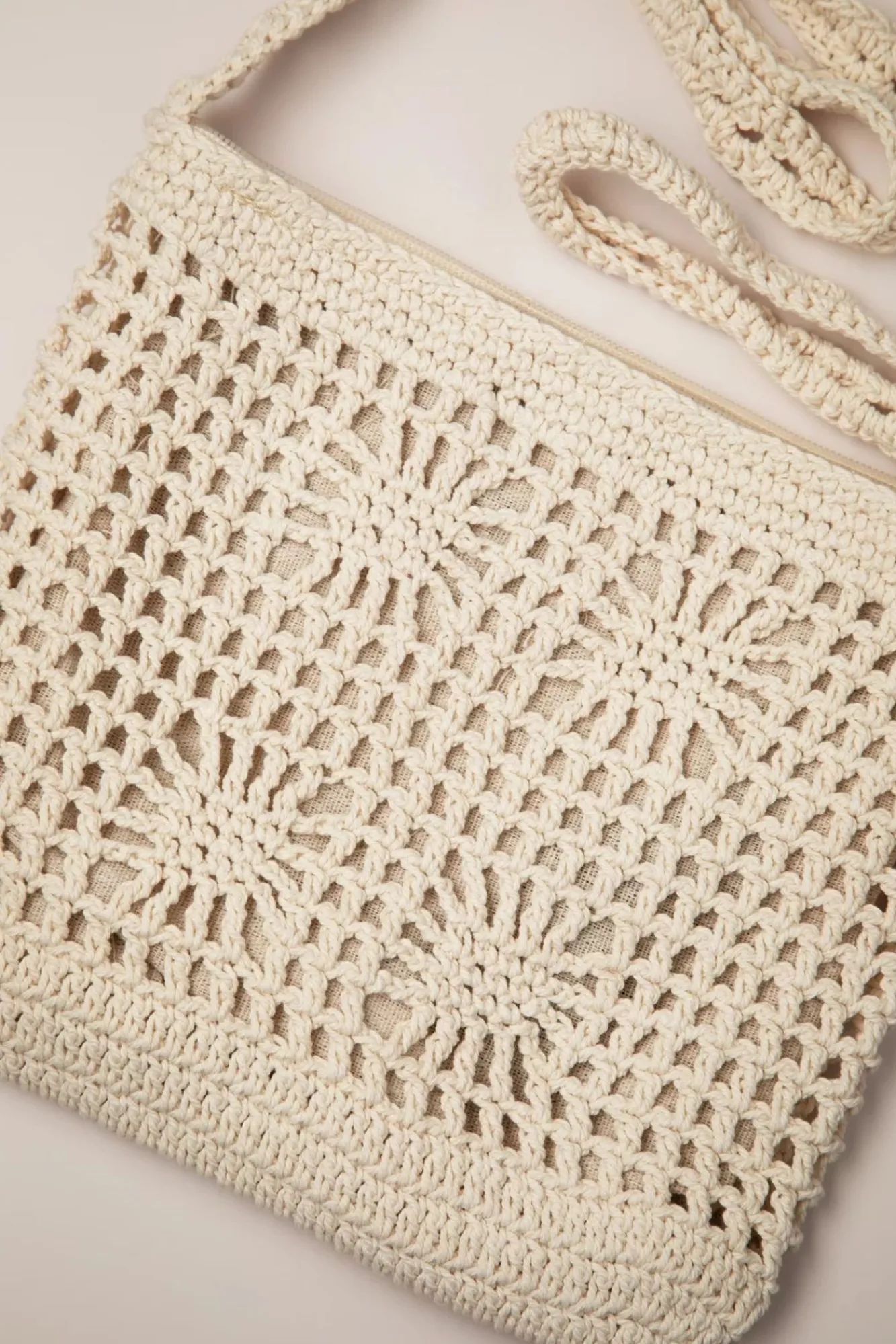 Flash Sale Banned Retro Summer In The City Umhangetasche In Creme