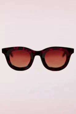 Shop Surkana That Girl Sonnenbrille In Braun