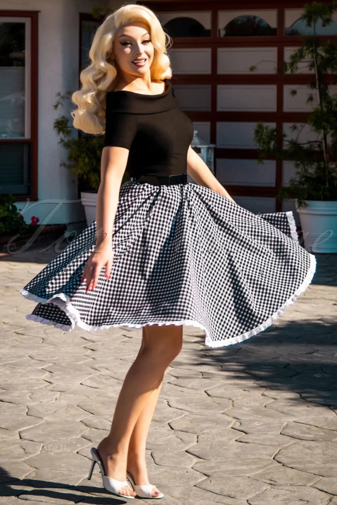 Hot Glamour Bunny The Brigitte Gingham Swing Kleid In Schwarz Und Weis