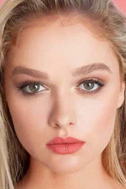 Store The Balm Treffen Sie Matte Hughes In Honest Coral