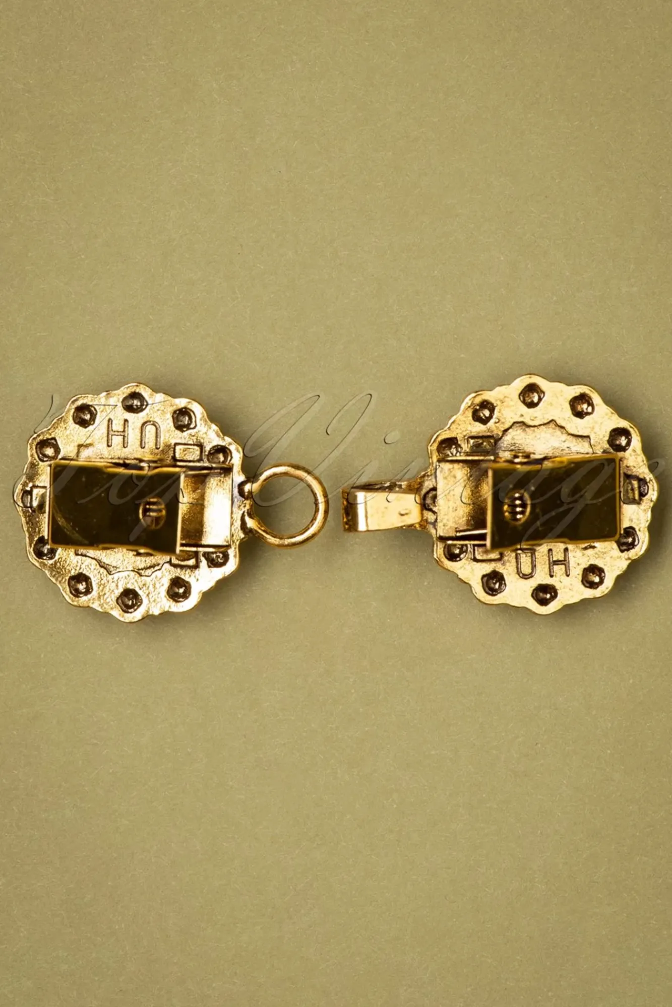 Shop Urban Hippies Westenclips In Gold Und Perle