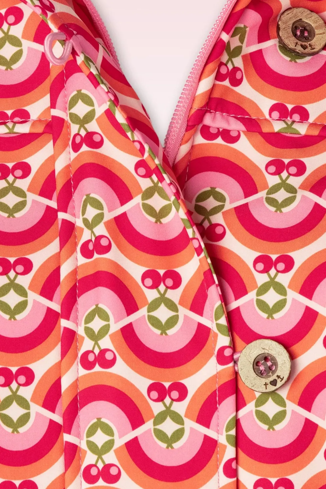 Clearance Blutsgeschwister Wild Weather Jacke In Friendly Rainbows And Cherries